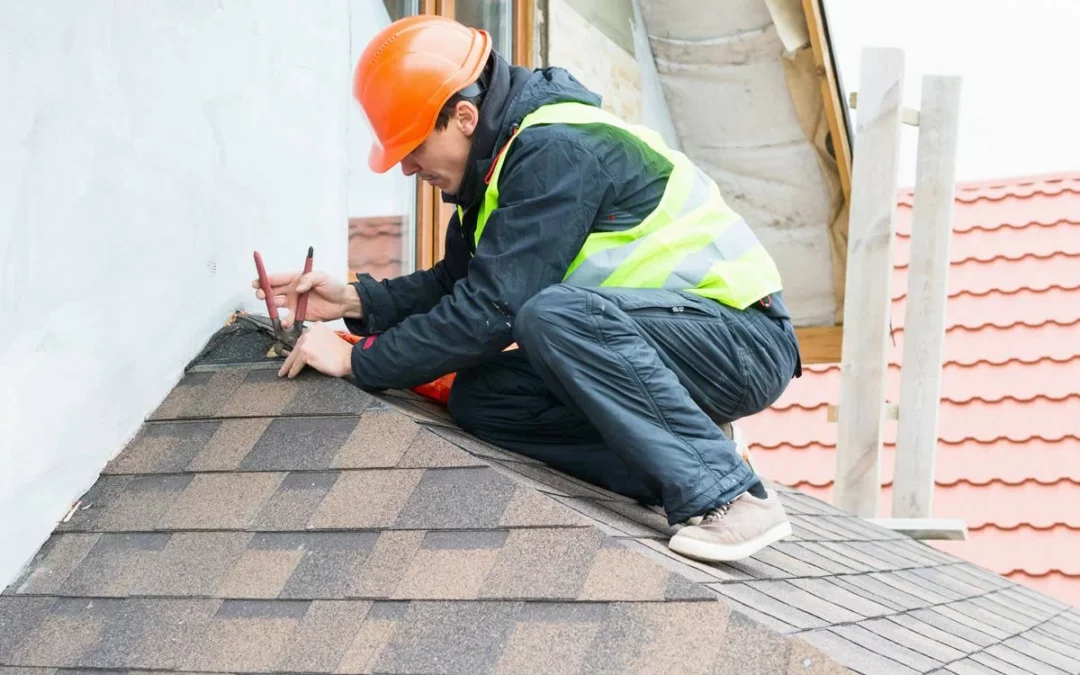 The Benefits of Hiring a Reliable Roof Service for Your Home